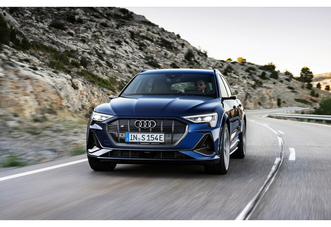 Audi e-tron S 이미지 7