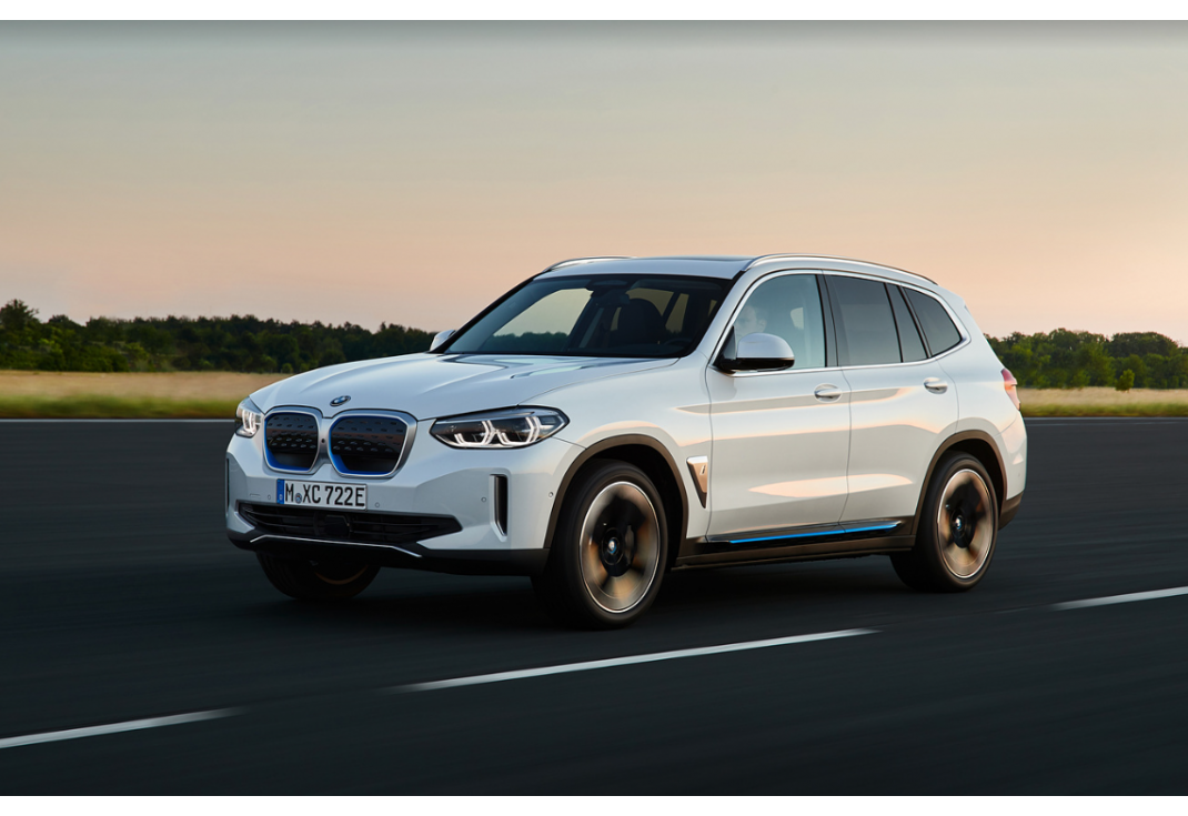 BMW IX3 이미지 3