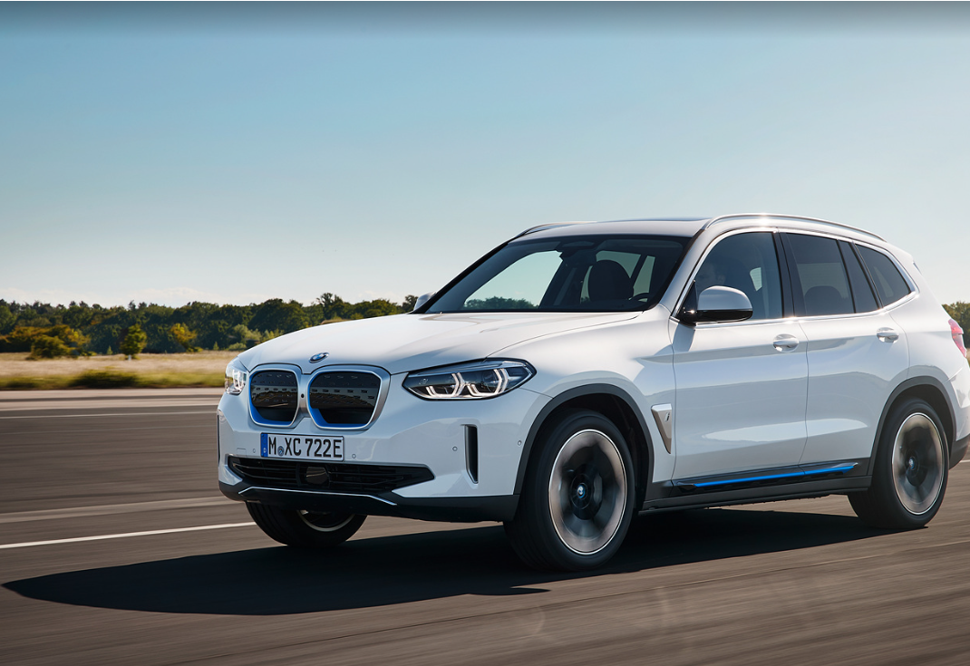 BMW IX3 이미지 6