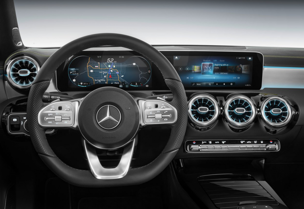 BENZ A-Class 이미지 10